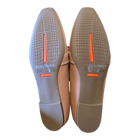 Rockport Total Motion Laylani Beige Croc Embossed Leather Buckle Loafer 9 - Picture 8 of 10